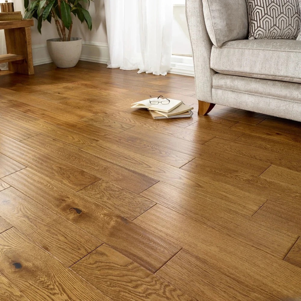 Windsor Solid Golden Brown Handscraped Oak Wood Flooring 18 x 125 (mm)