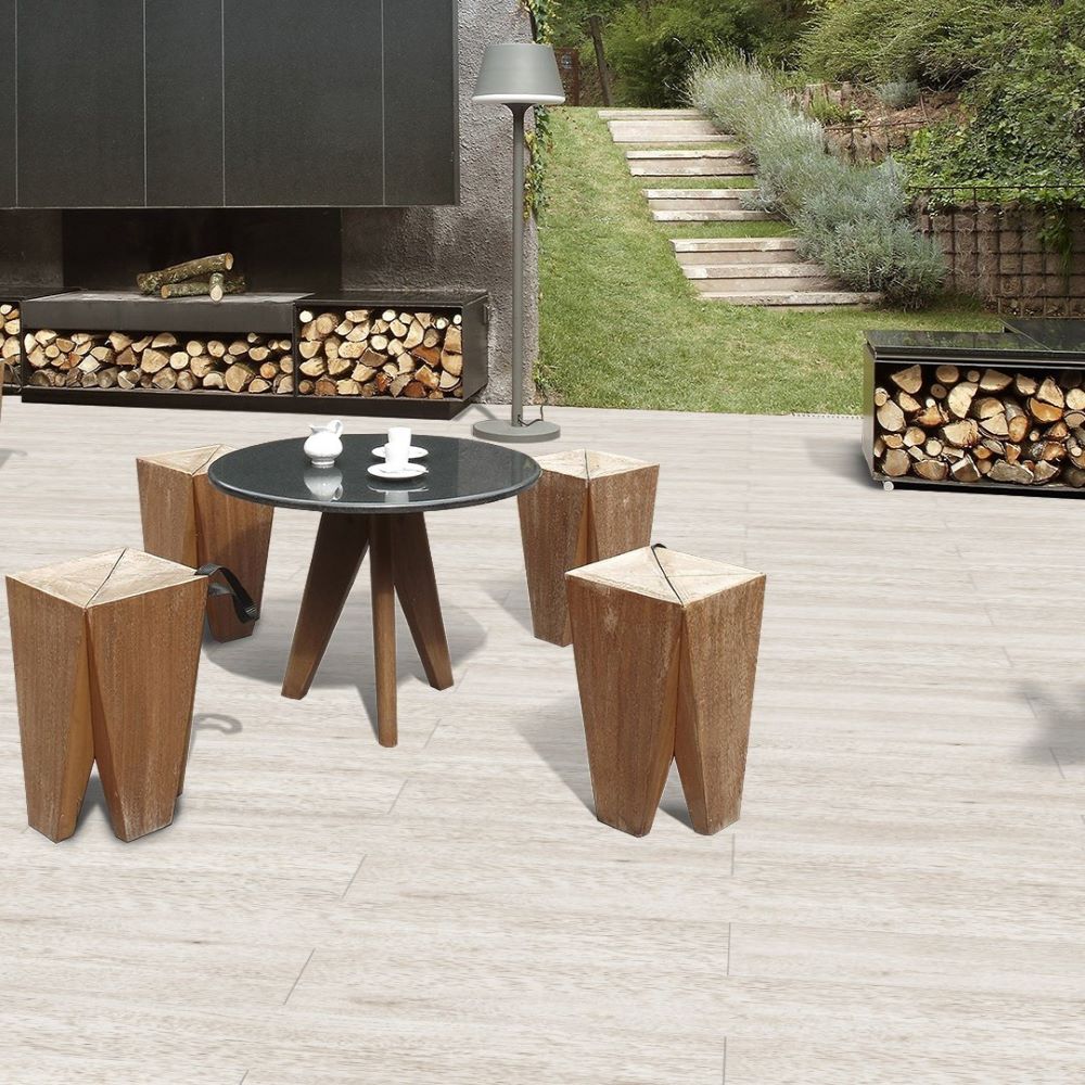 Missouri Light Grey Wood Effect Porcelain Wall & Floor Tile 20 x 120 (cm) - homes-and-floors