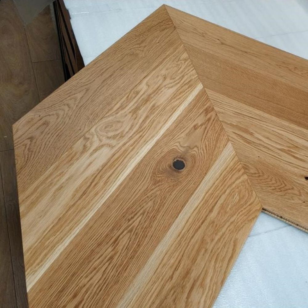 Oxford Chevron Natural Oak Wood Flooring 14 x 130 x 725 (mm)