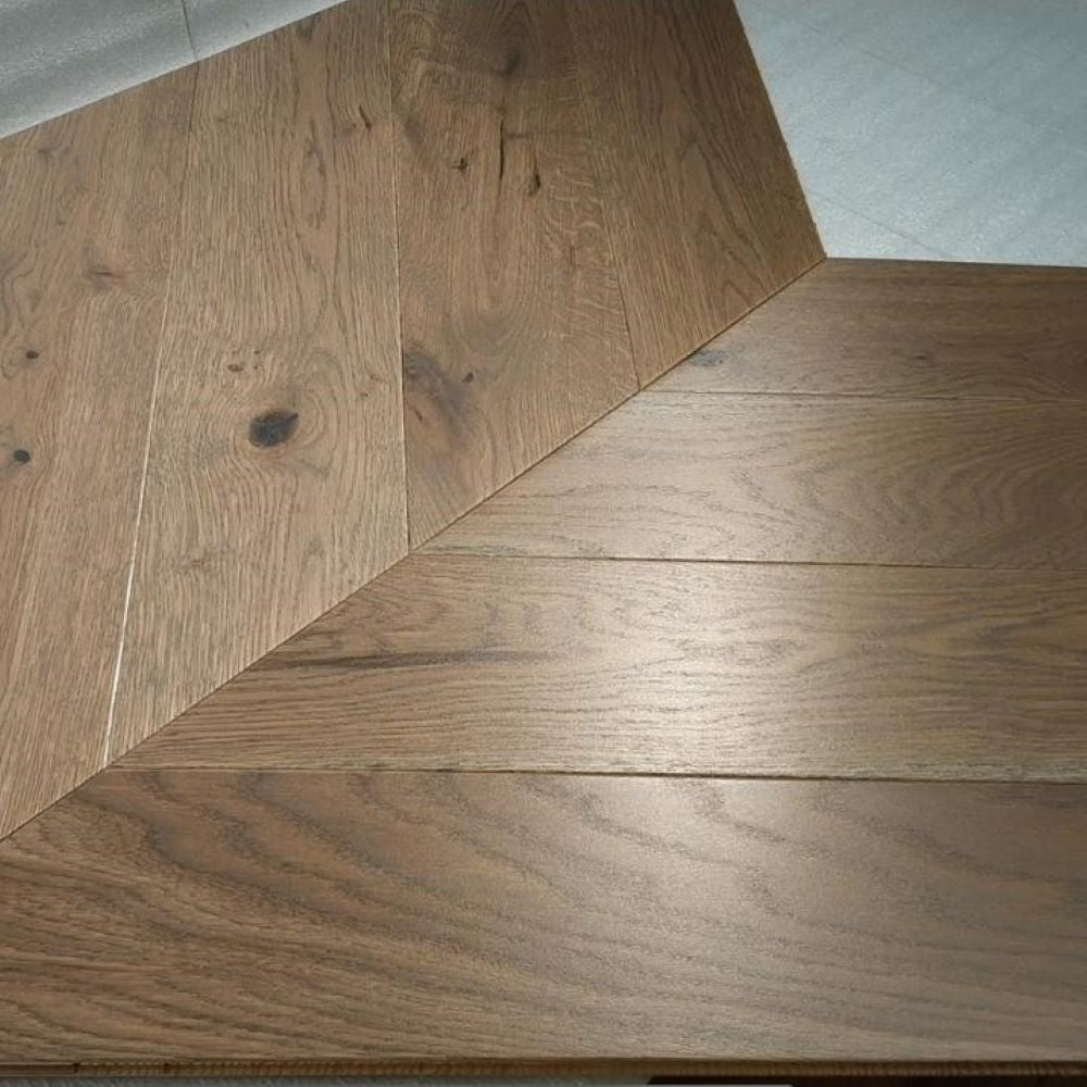 Oxford Chevron French Chateau Oak Wood Flooring 14 x 130 x 725 (mm)