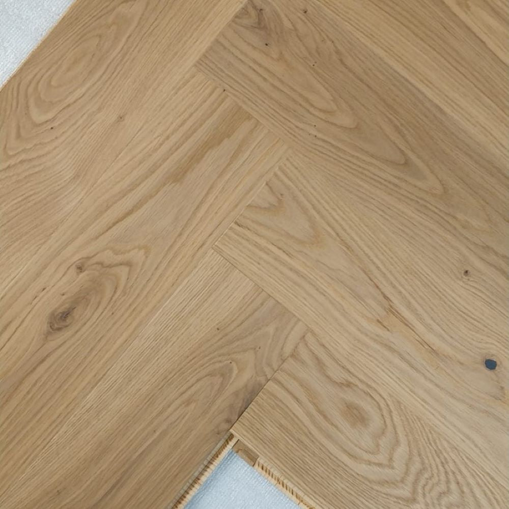 Bayswater Herringbone Invisible Oak Wood Flooring 14 x 110 x 660 (mm) - homes-and-floors