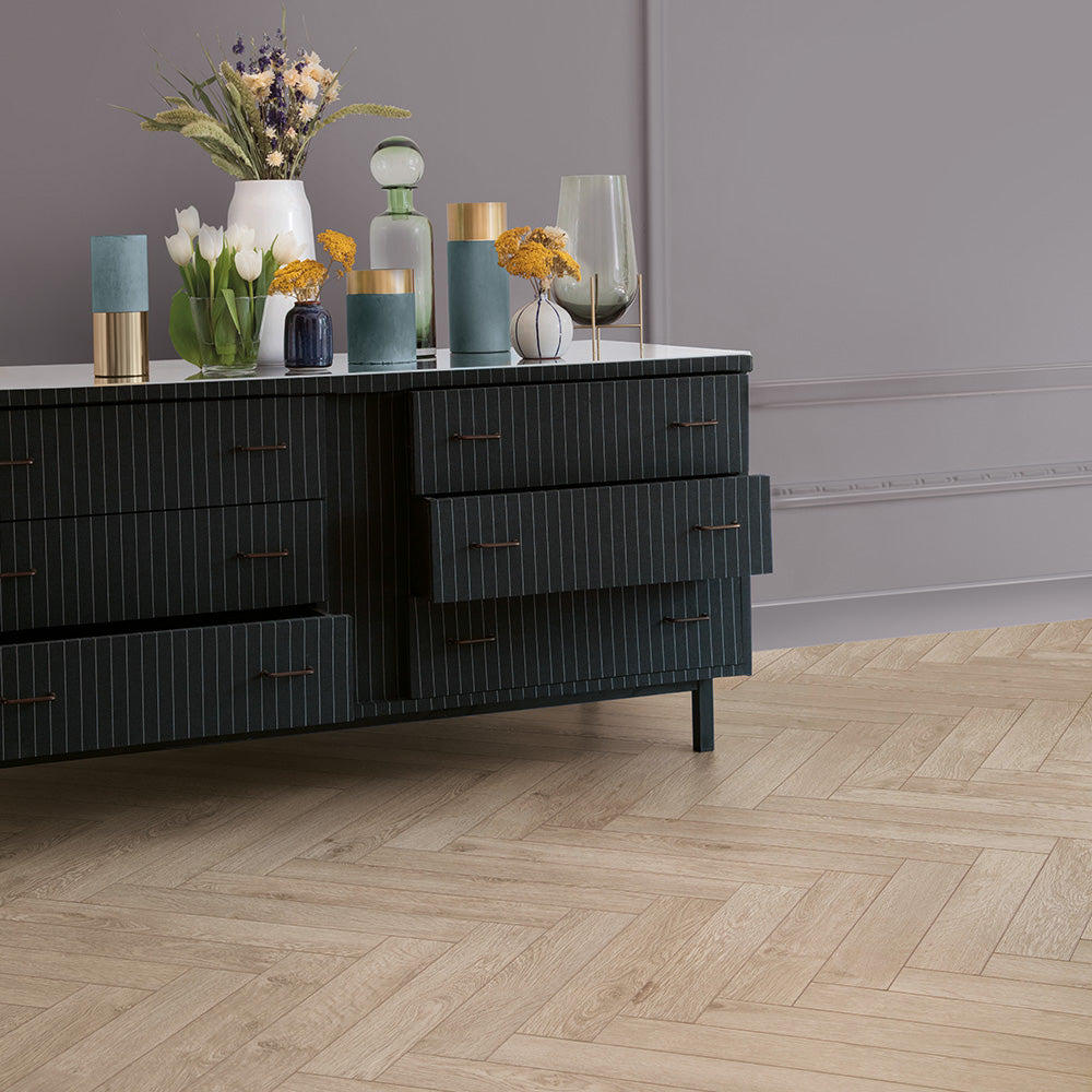 Berry Alloc Chateau 8mm Texas Light Natural Herringbone Laminate