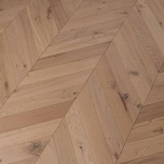 Cambridge Chevron Raw Oak Wood Flooring 14 x 90 x 510 (mm) - homes-and-floors