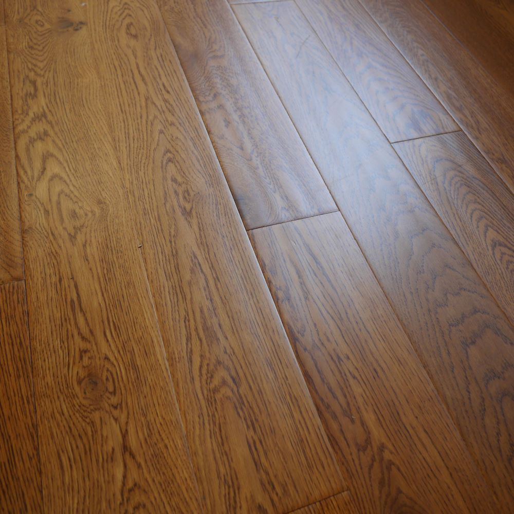 Beaconsfield Golden Handscraped Oak Wood Flooring 18 x 125 (mm)