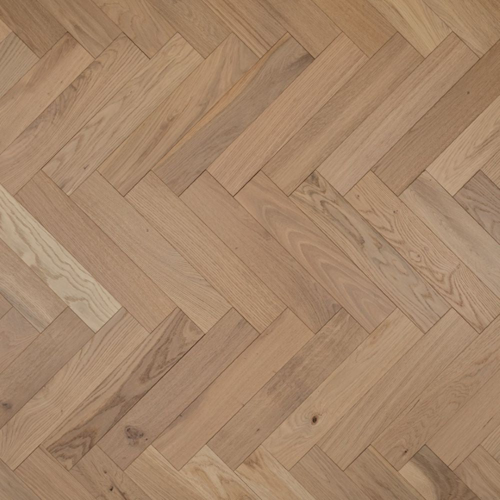 Cambridge Herringbone Invisible Oak Wood Flooring 18 x 90 x 400 (mm)