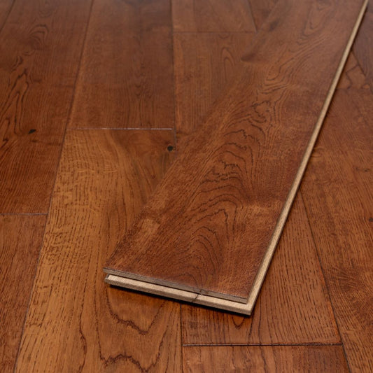 Windsor Golden Hand Scraped Oak Wood Flooring 18 x 125 (mm) - homes-and-floors