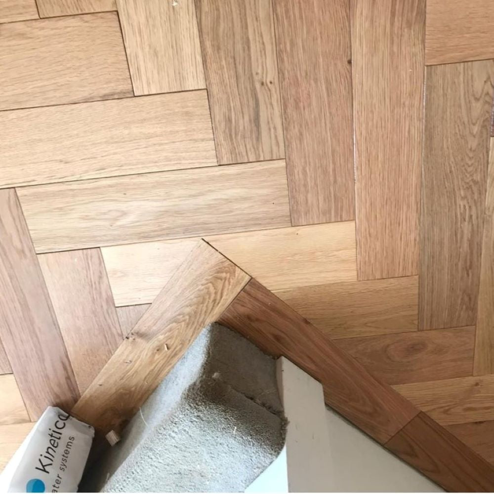 Oxford Herringbone Natural Oak Wood Flooring 18 x 80 x 300 (mm) - homes-and-floors