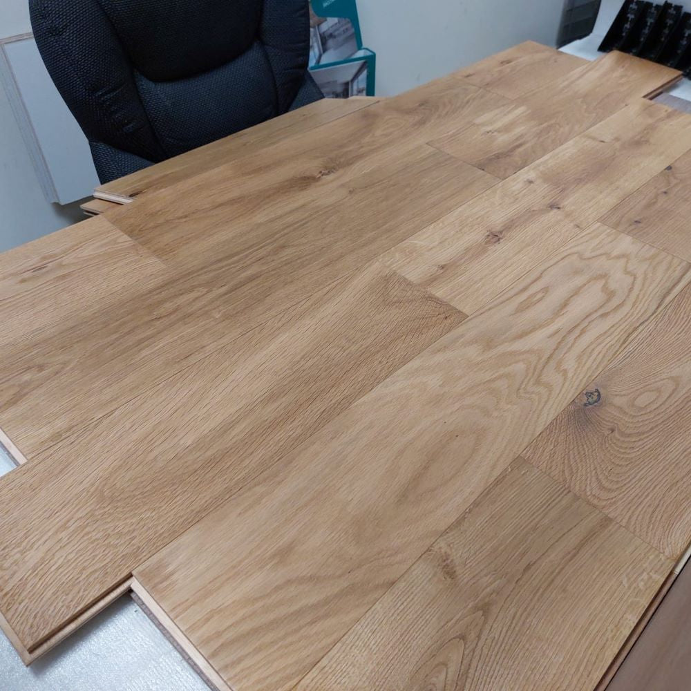 Cobham Natural Brushed Oak Wood Floor 14 x 150 (mm) - homes-and-floors