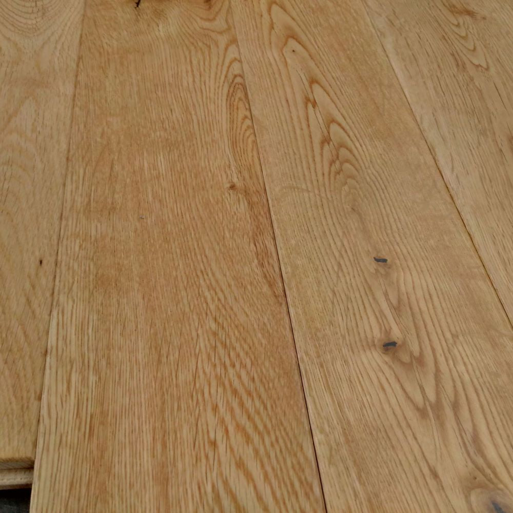 Windsor Narrow Smooth Solid Oak Wood Flooring 18 x 90 mm - homes-and-floors