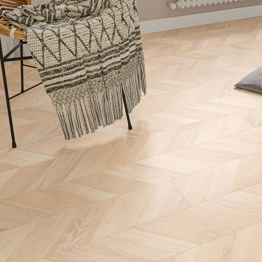 AGT Pruva Cenova Chevron Laminate Floor