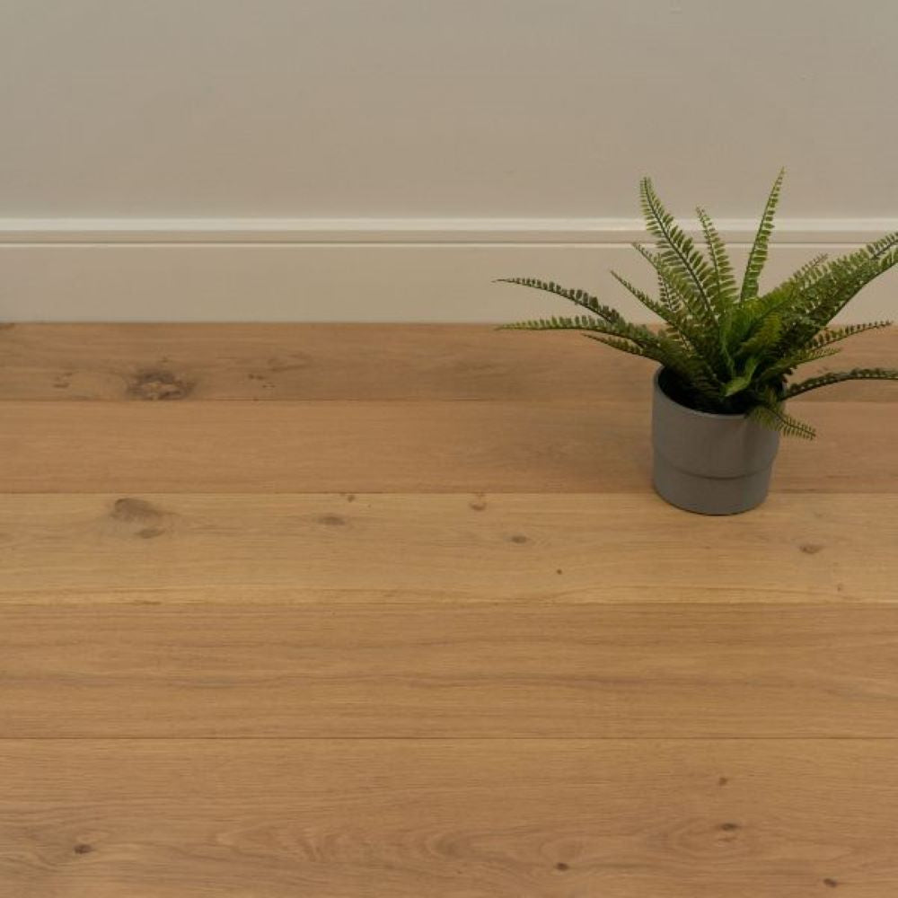 Richmond Scandinavian Oak Wood Flooring 20 x 190 x 1900 (mm)