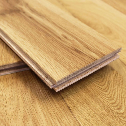 Developer Brushed UV Oiled Oak Wood Flooring 18 x 125 (mm)