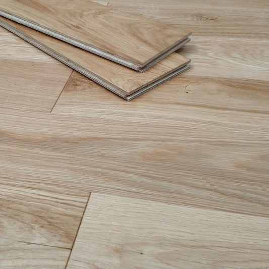 Developer Brushed Matt Lacquered Oak Wood Flooring 18 x 150 (mm)