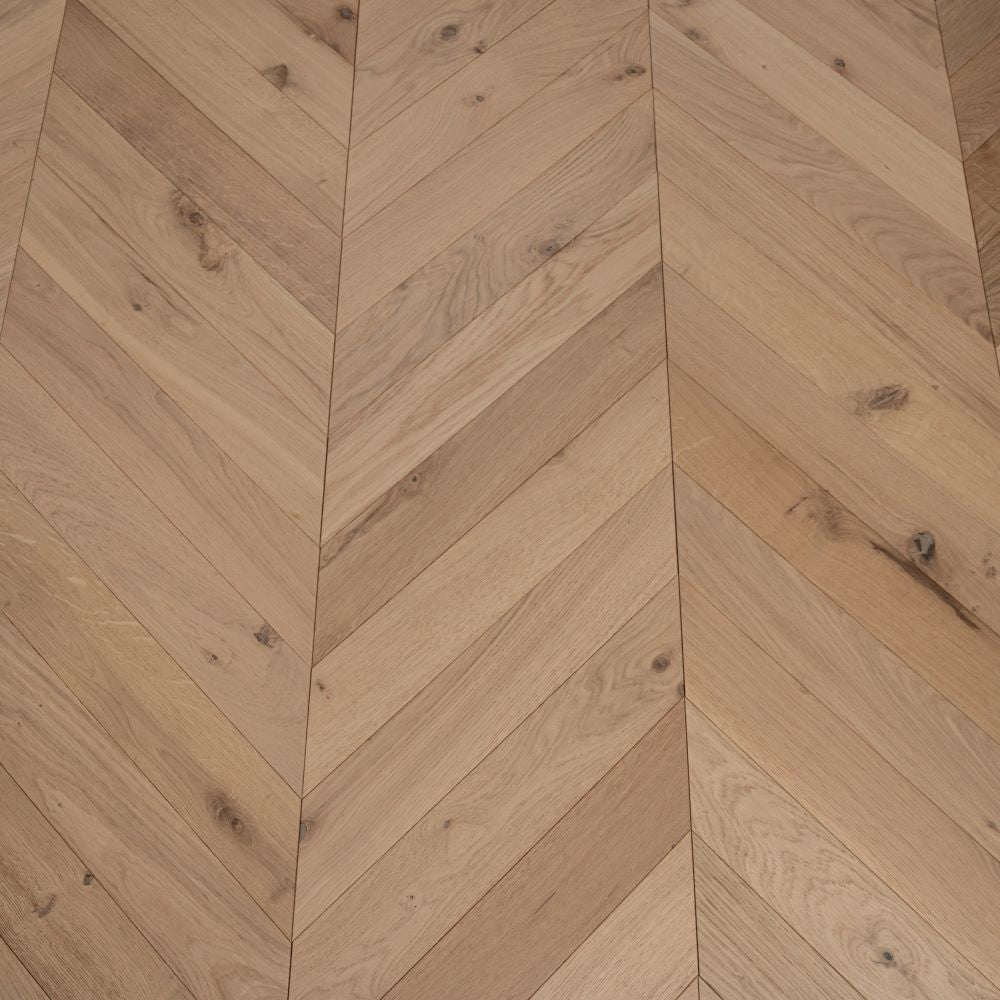 Cambridge Chevron Raw Oak Wood Flooring 14 x 90 x 510 (mm)