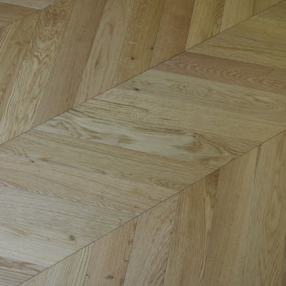 Cambridge Chevron UV Oiled Oak Wood Flooring 14 x 90 x 510 (mm)