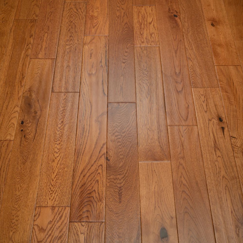 Beaconsfield Golden Handscraped Oak Wood Flooring 18 x 125 (mm)