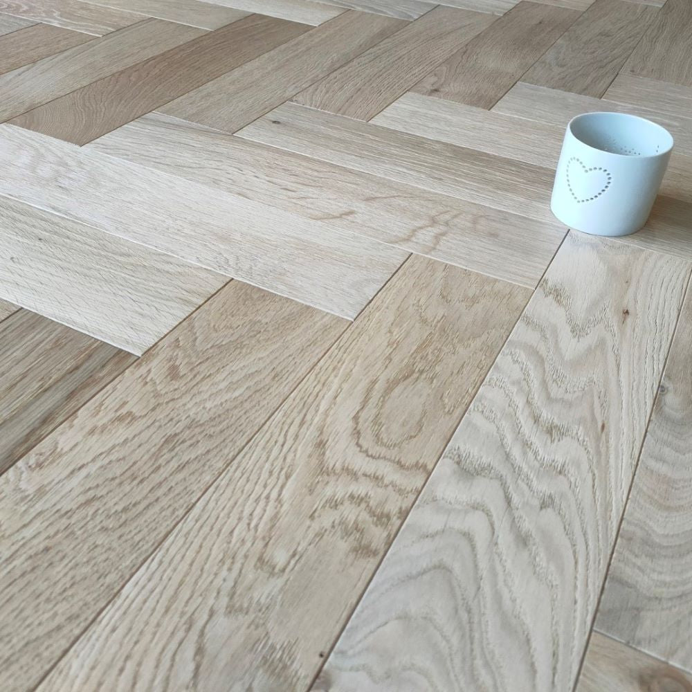 Developer Herringbone Oak Wood Flooring Invisible 14 x 90 x 450 (mm) - homes-and-floors