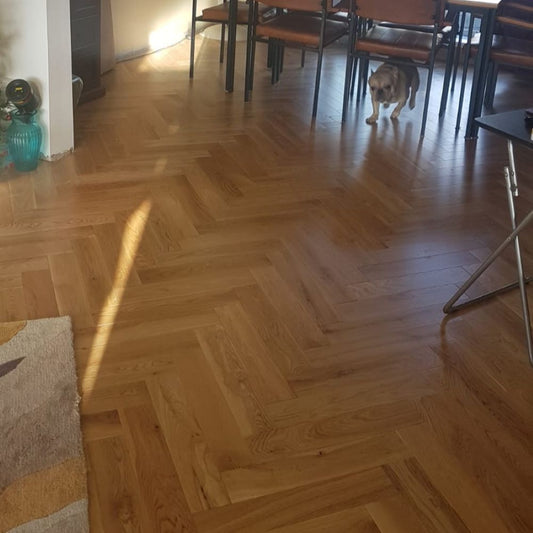 Oxford Herringbone Oak Lacquered Wood Flooring 14 x 90 x 450 (mm)