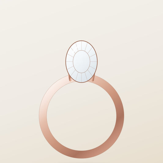 Solene Oval Solitaire, close view of the shaped claws