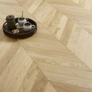 Knightsbridge Chevron Pale Oak Wood Flooring 14 x 90 x 510 (mm) – image 3
