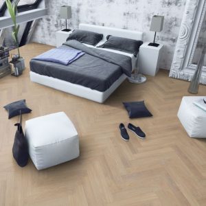 12mm Whitby Oak Laminate Herringbone Flooring – image 3